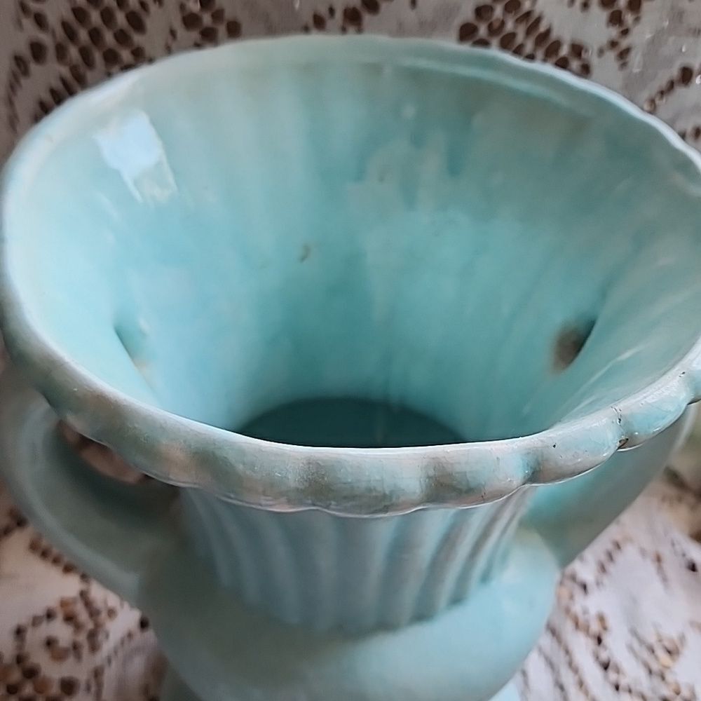 Vintage Ceramic Robin Egg Blue Urn/Vase - Picture 3 of 13